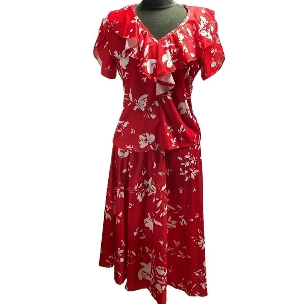 Women’s Floral Pleated Ruffled Skirt Set Red White Small Unbranded Cottagecore